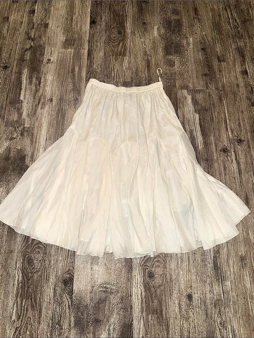 Kaktus Full Skirt in White Size Medium